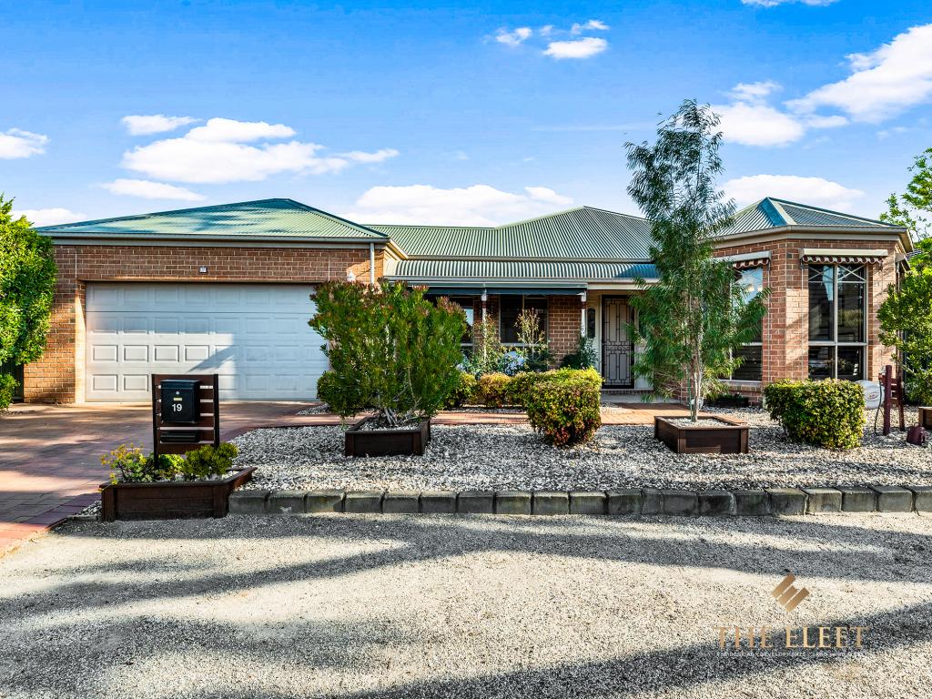 19 Archeron Ct, Caroline Springs, VIC 3023