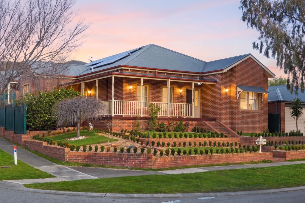 24 Riviera Dr, Berwick, VIC 3806