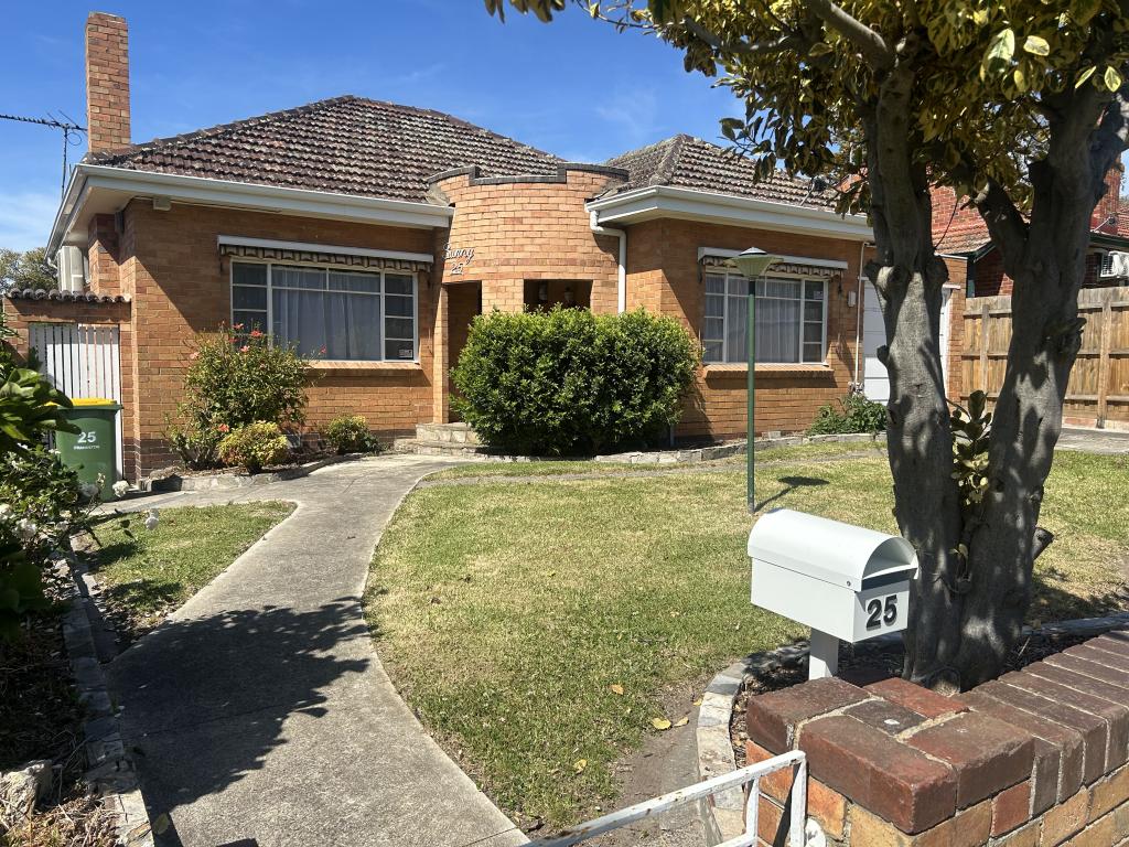 25 Frankston St, Reservoir, VIC 3073