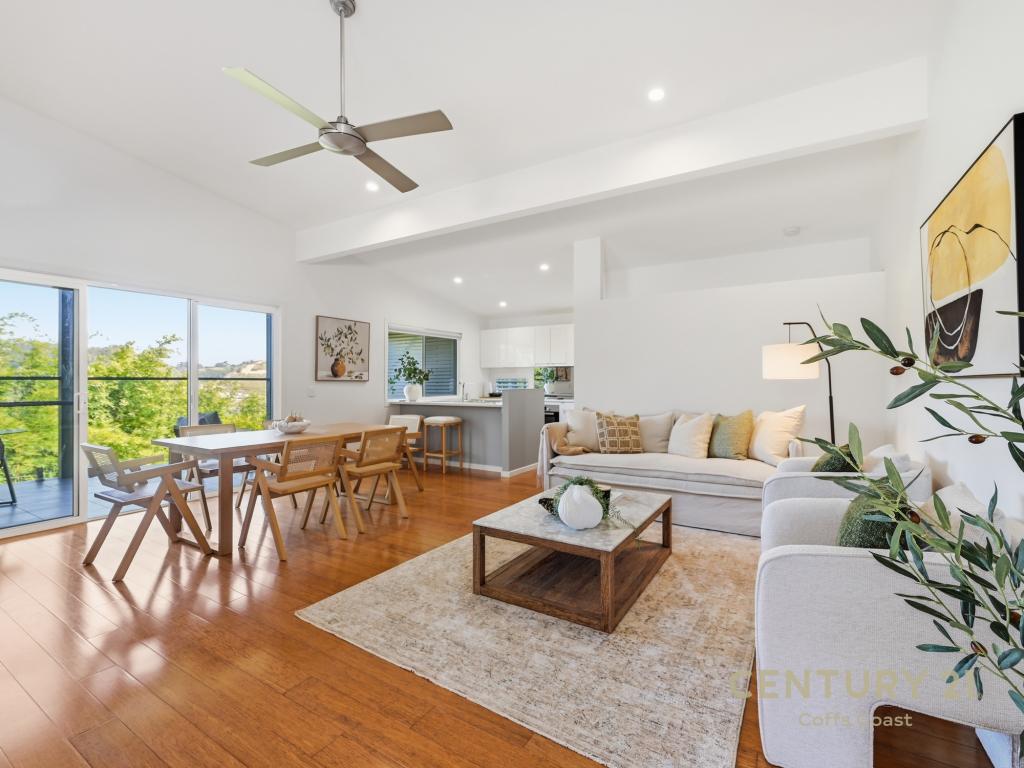 1/21 BALLANTINE DR, KORORA, NSW 2450