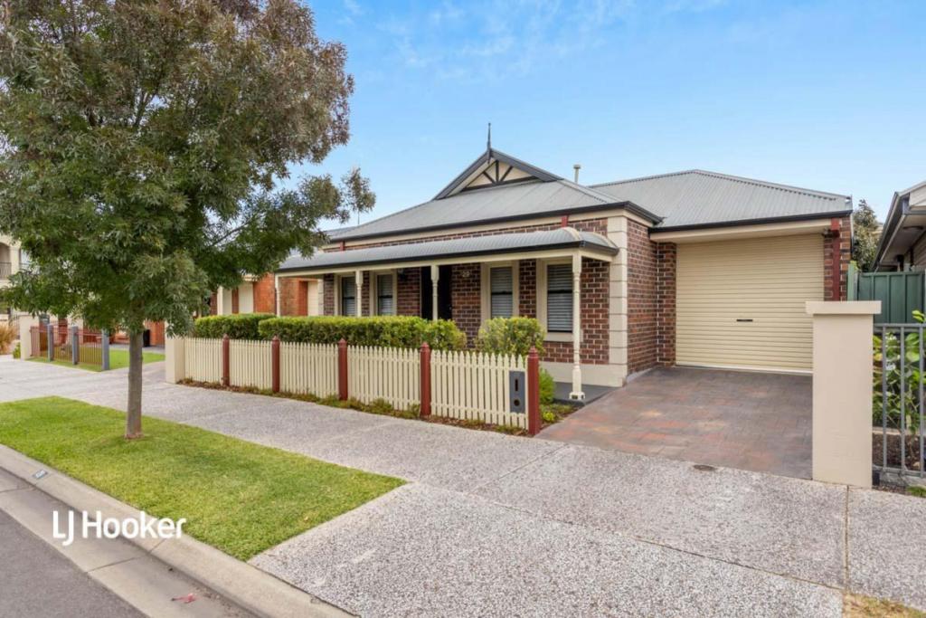 29 Cascades Dr, Mawson Lakes, SA 5095