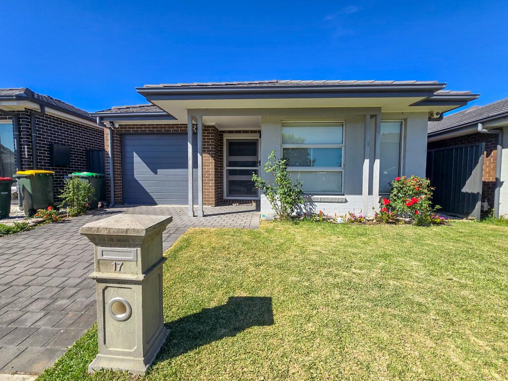 17 Grantham Cres, Denham Court, NSW 2565