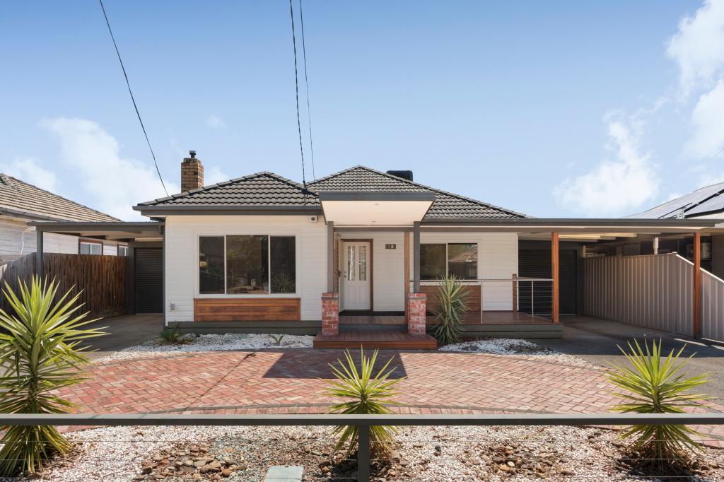 18 Gloucester St, Hadfield, VIC 3046