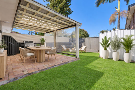 2/28 LAKES DR, TWEED HEADS WEST, NSW 2485