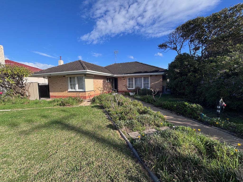 15 Peace Ave, Victor Harbor, SA 5211