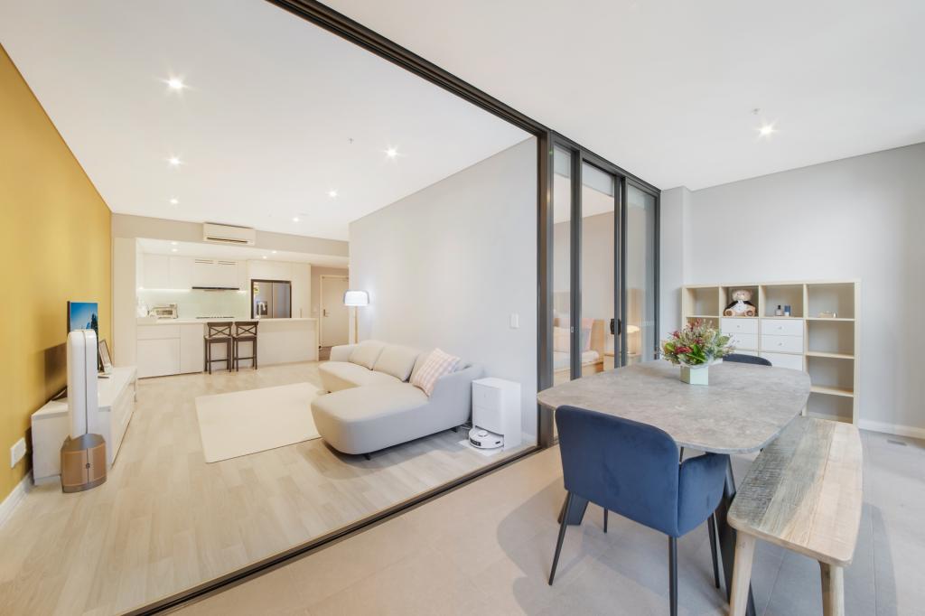 504/5 WENTWORTH PL, WENTWORTH POINT, NSW 2127