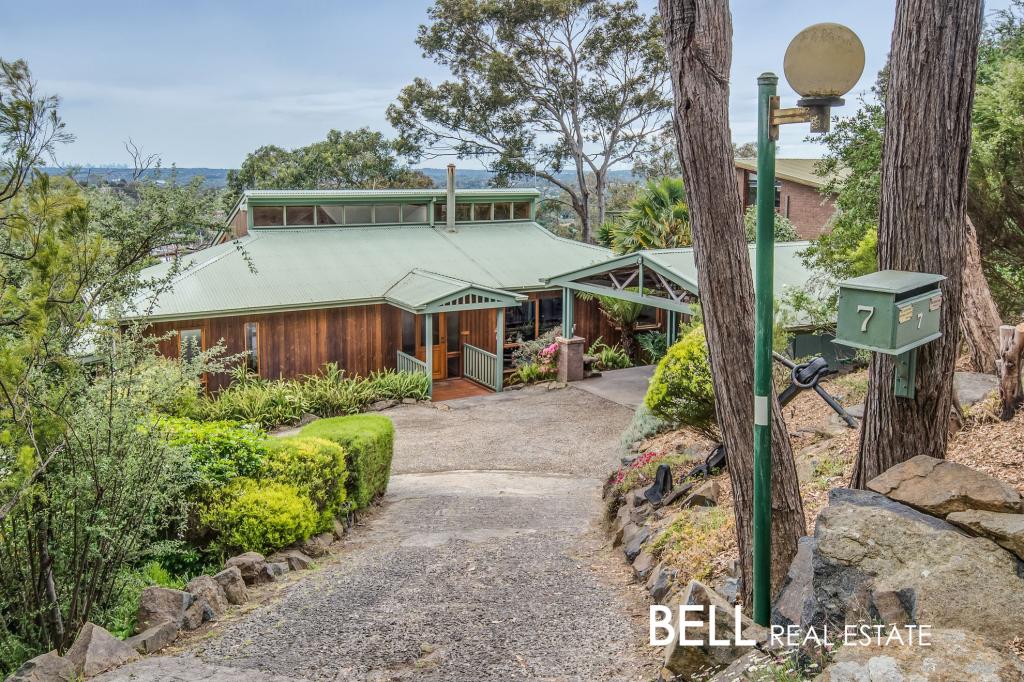 7 Walbundry Ave, Ferntree Gully, VIC 3156