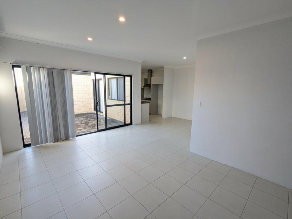 1a Glenkeen St, Butler, WA 6036