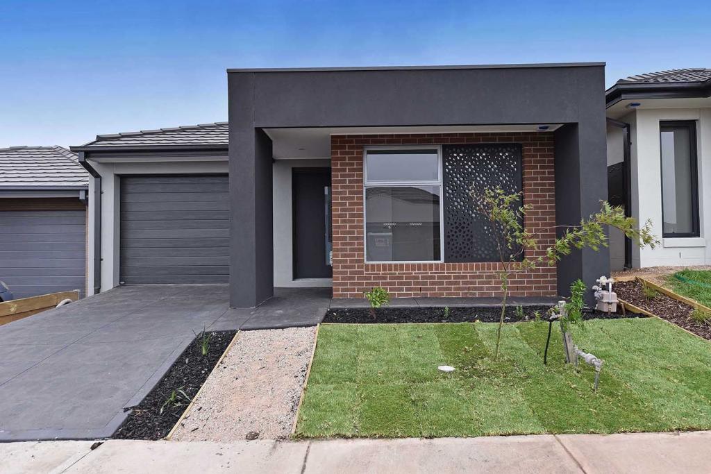 8 Man Dr, Diggers Rest, VIC 3427