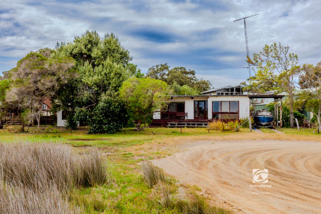 41 Second Ave, Raymond Island, VIC 3880