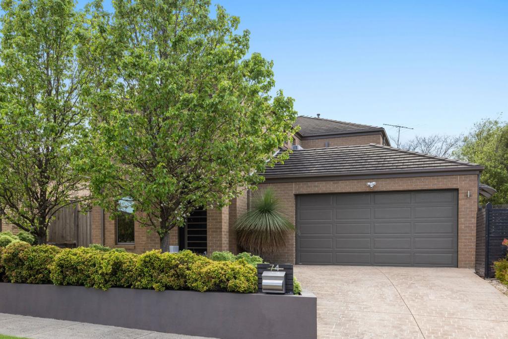 74 Skyline Way, Berwick, VIC 3806