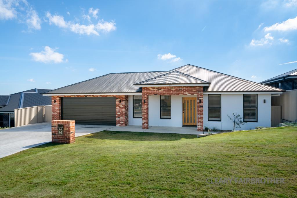 44 Newlands Cres, Kelso, NSW 2795