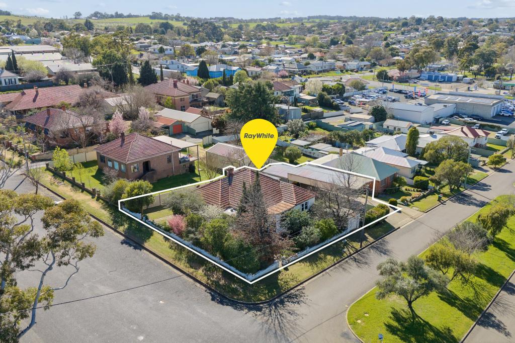 8 Lynch St, Young, NSW 2594