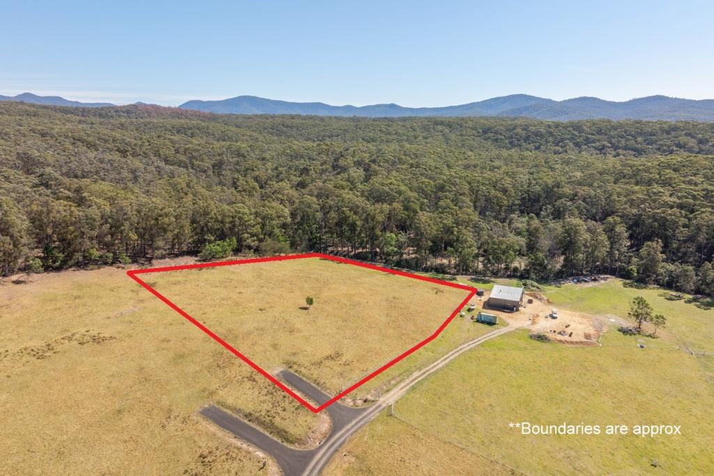 19 Eucalyptus Lane, Lochiel, NSW 2549