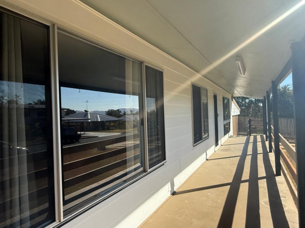 12 Mccarthy St, Gracemere, QLD 4702