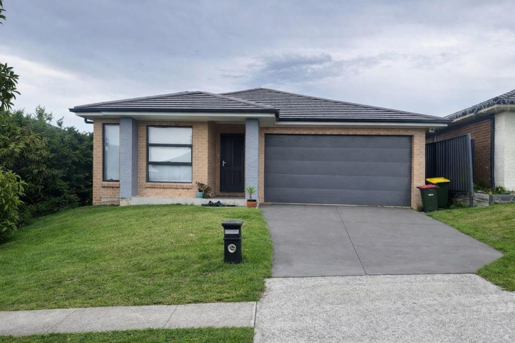 22 Rochester St, Gregory Hills, NSW 2557