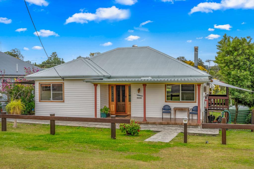 42 Philip St, Gloucester, NSW 2422