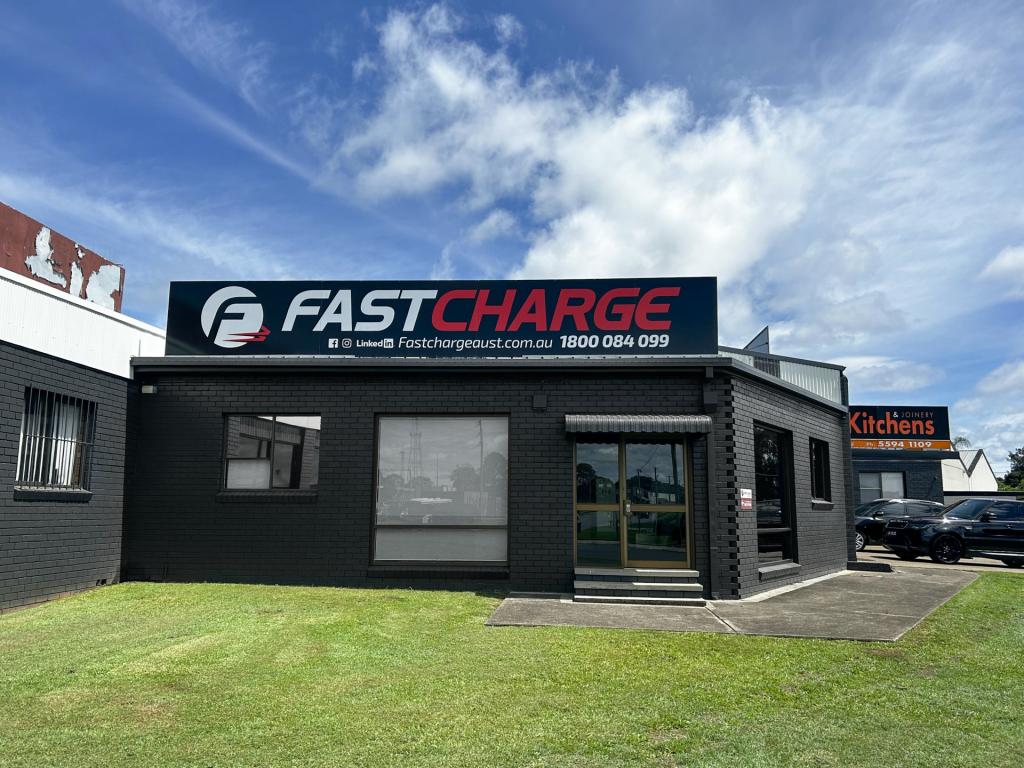 Bay 2/1 Elizabeth Ave, Taree, NSW 2430