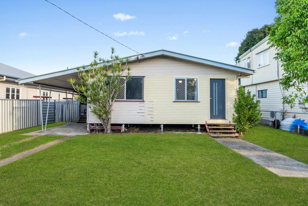 33 Gomer St, Booval, QLD 4304