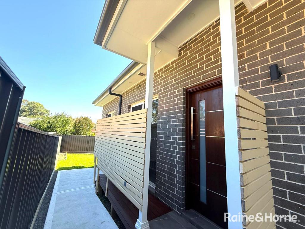 10a Emex Pl, Macquarie Fields, NSW 2564