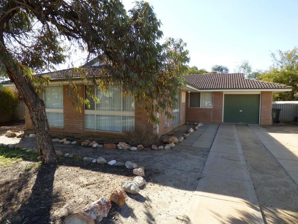 22 Harling St, Merredin, WA 6415