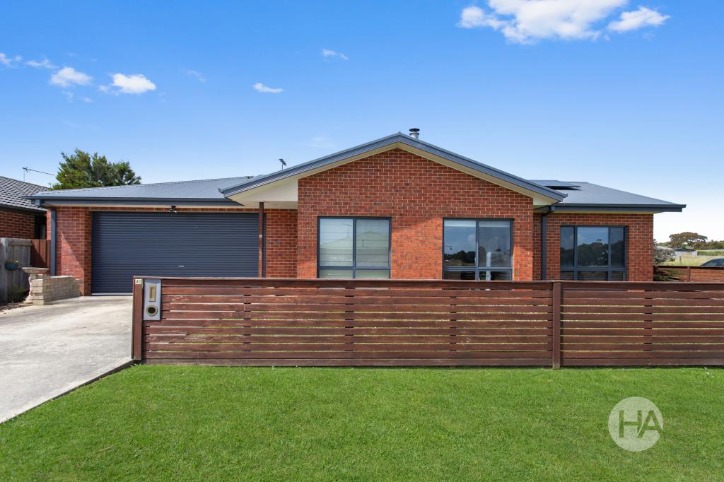 40 Peverill Cres, Wonthaggi, VIC 3995