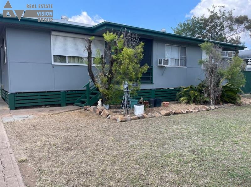 3 MULGA ST, BLACKWATER, QLD 4717