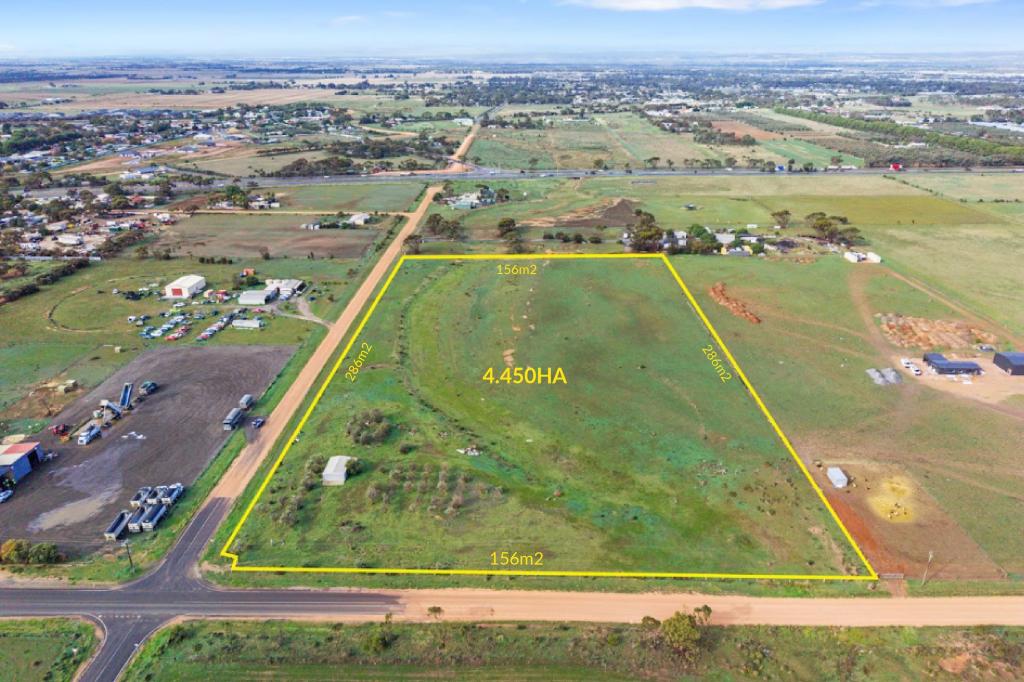 25 Buckland Park Rd, Two Wells, SA 5501