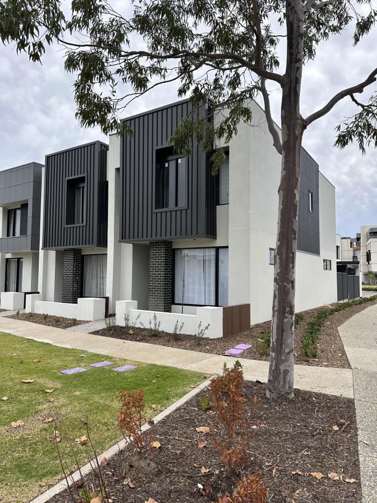 37 Saltbush Lane, West Lakes, SA 5021