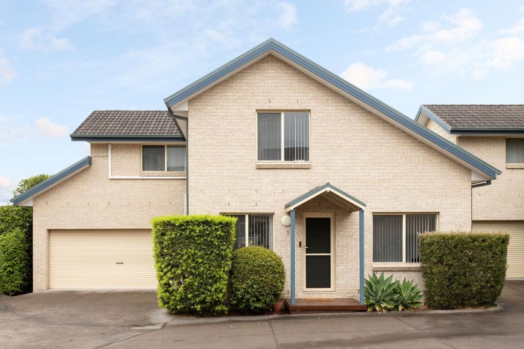 5/4 Forest Grove Dr, Kanahooka, NSW 2530
