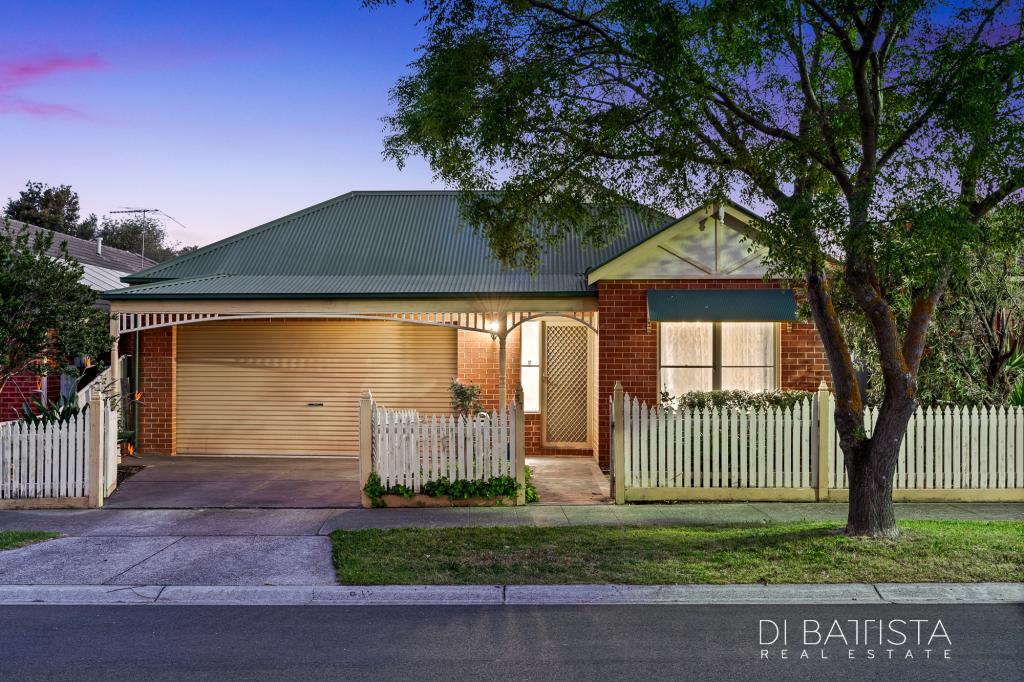 57 Lakes Dr, Craigieburn, VIC 3064