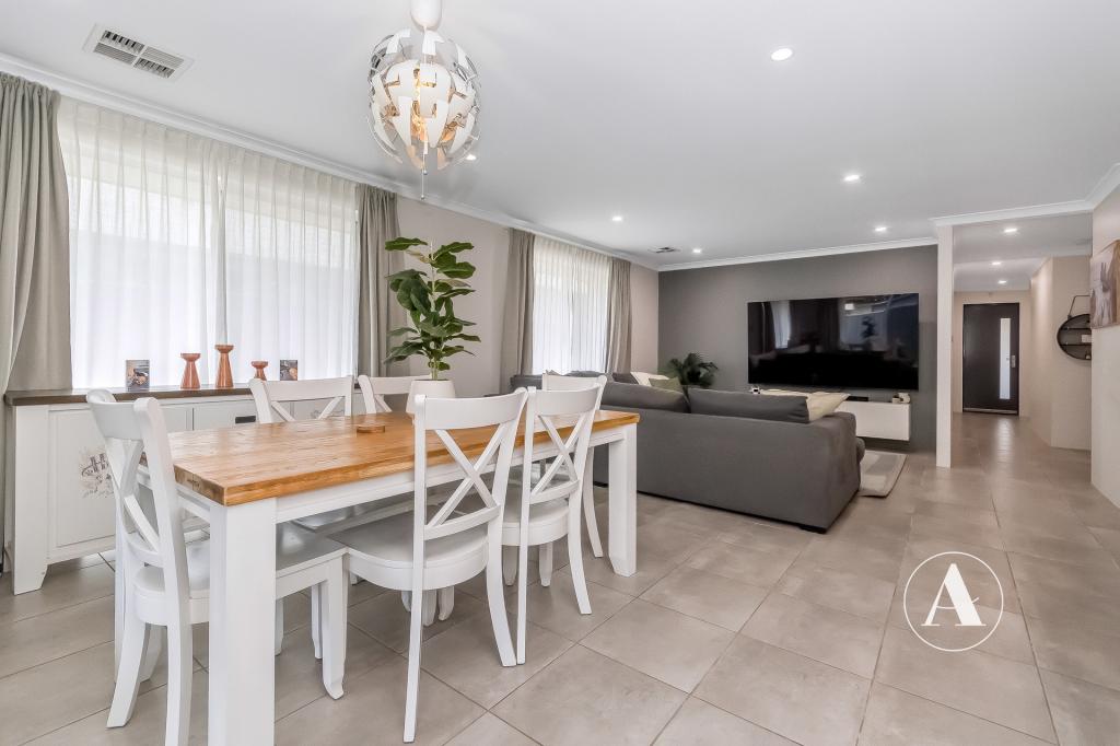 3 Charnwood Gr, Hilbert, WA 6112