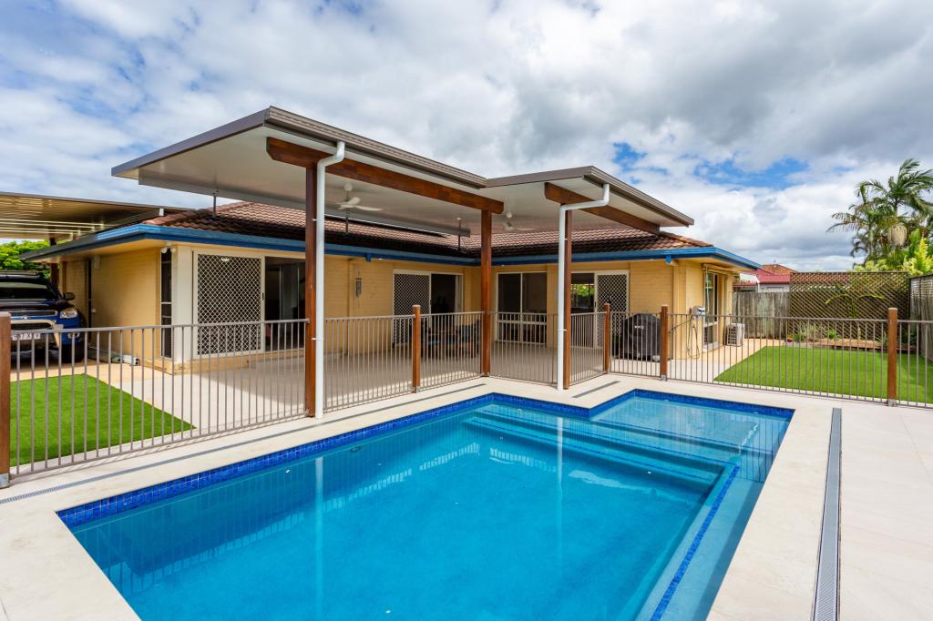 55 Glenfields Bvd, Mountain Creek, QLD 4557