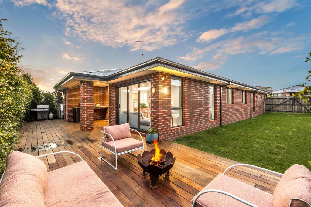 19 Lady Earl Cres, Ocean Grove, VIC 3226