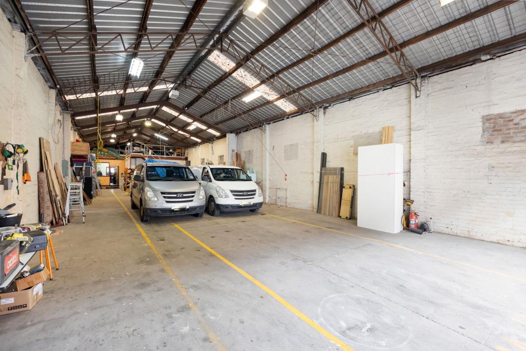 19 Shirlow St, Marrickville, NSW 2204