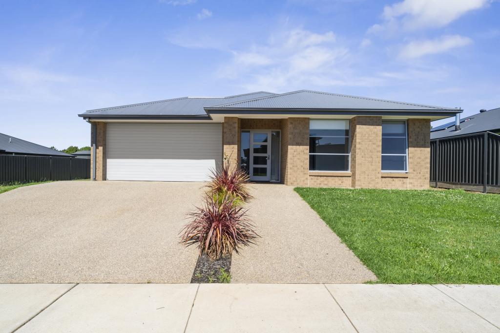 7 HILL CT, MANSFIELD, VIC 3722