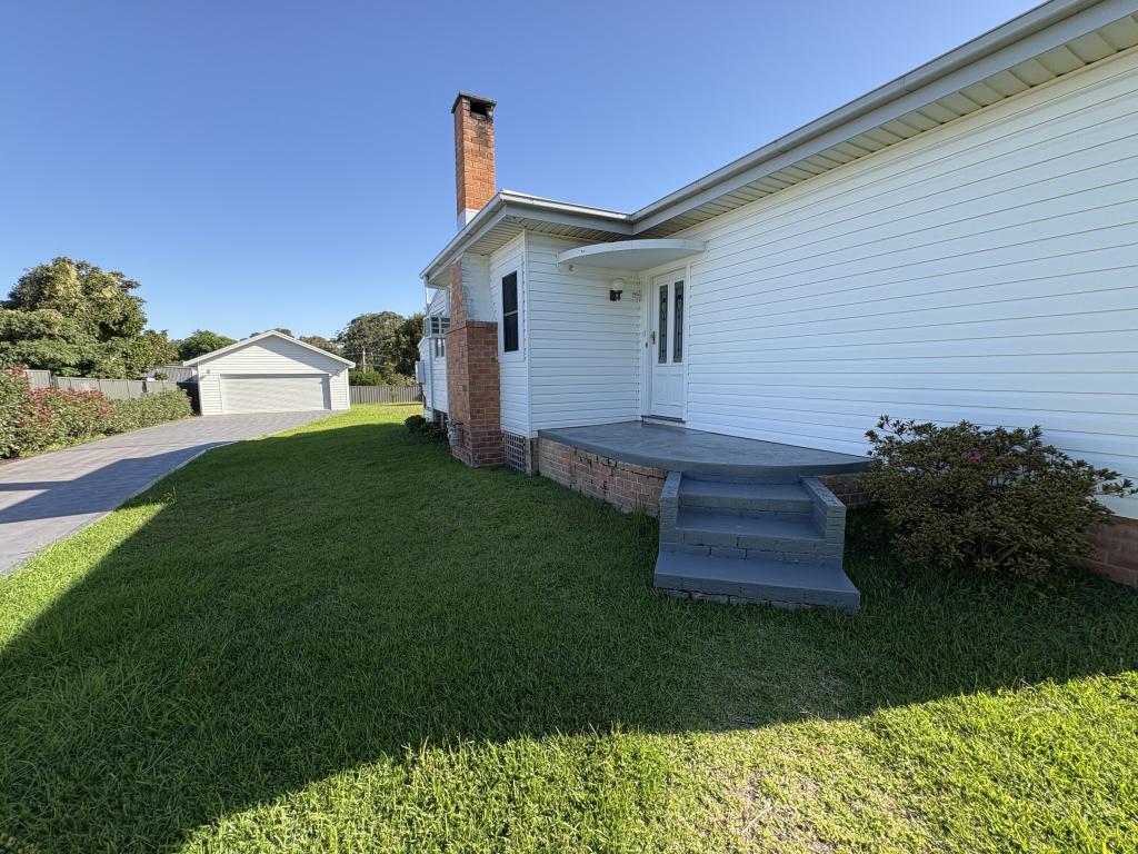 12 CENTRE ST, NOWRA, NSW 2541