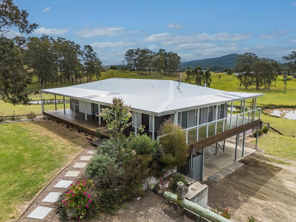 10 SUMMERHILL ROAD, VACY, NSW 2421