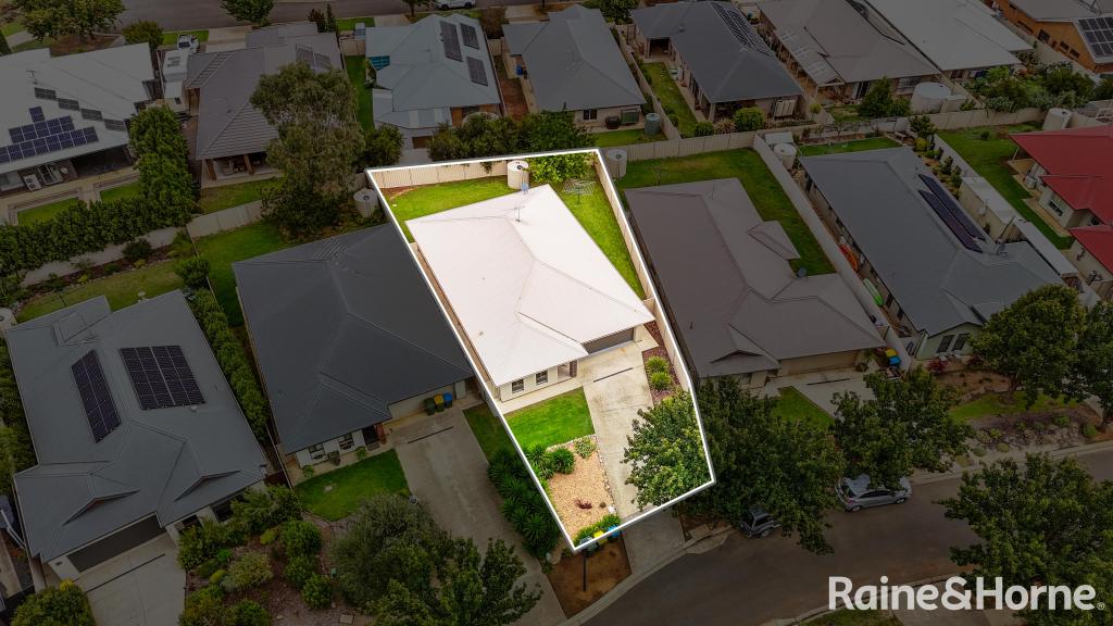 12 Dundee Cl, Strathalbyn, SA 5255