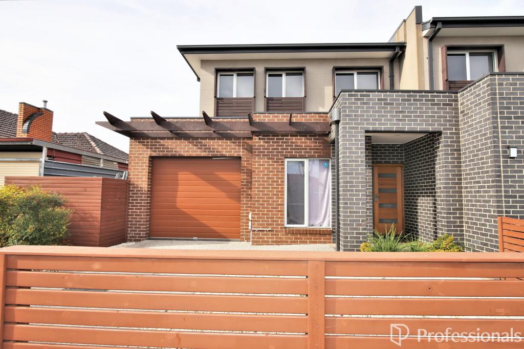 18b Hillcrest Gr, Springvale, VIC 3171
