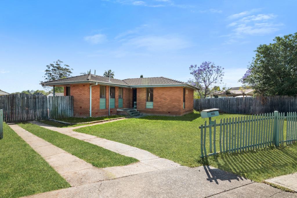 302 Riverside Dr, Airds, NSW 2560