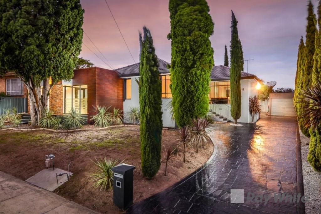 13 Doonbrae Ave, Noble Park North, VIC 3174