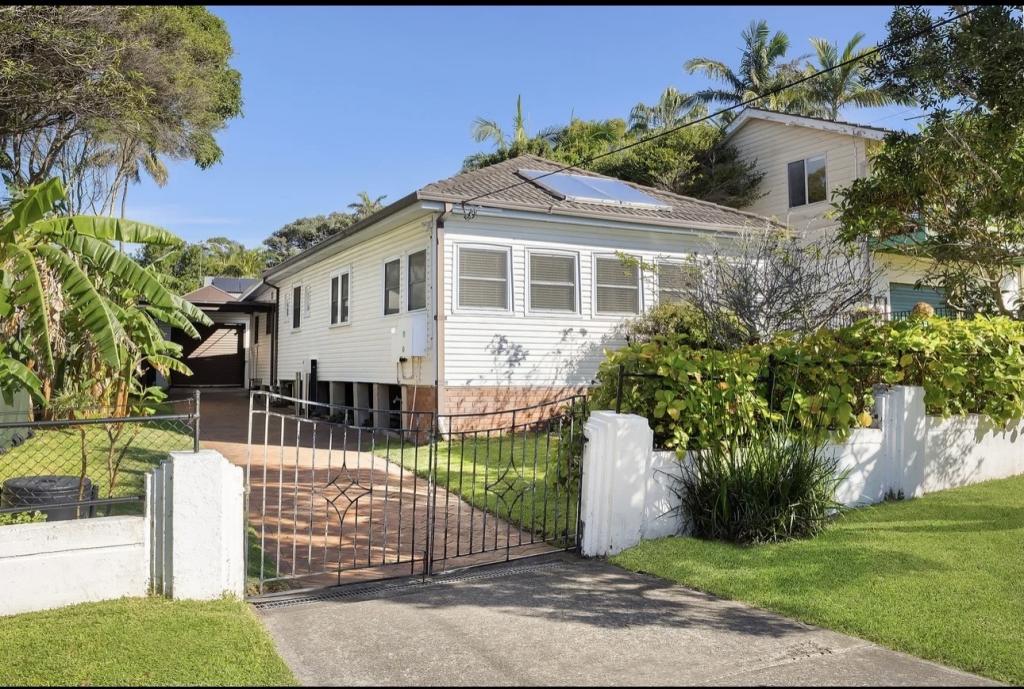 4 Neil St, Bundeena, NSW 2230