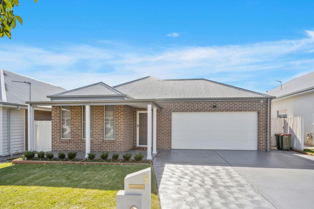 5 Toolijooa St, Tullimbar, NSW 2527
