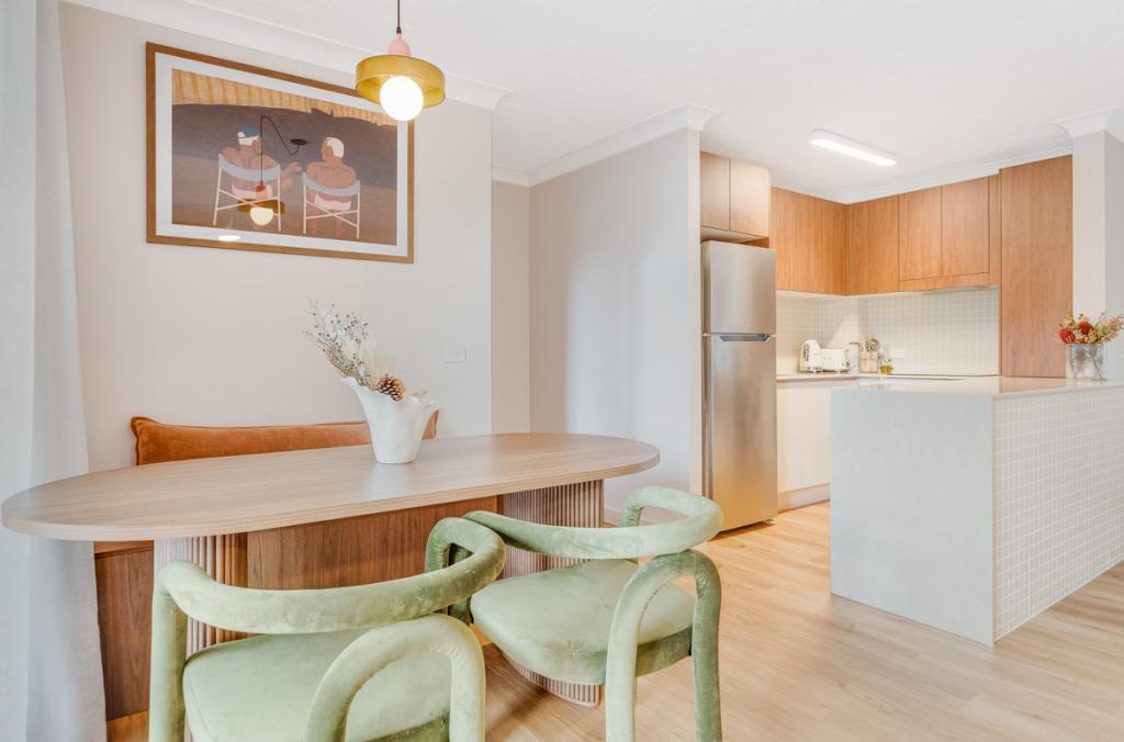 5/8 Twenty Second Ave, Palm Beach, QLD 4221