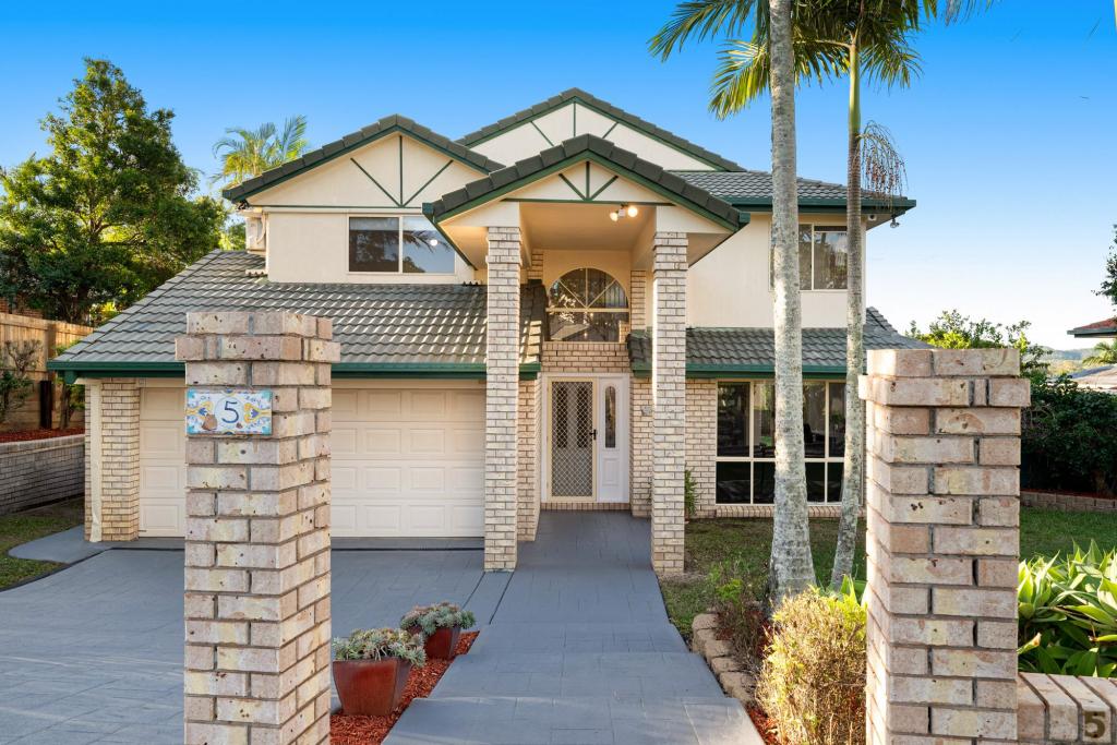 5 Saint Clair Cres, Wishart, QLD 4122