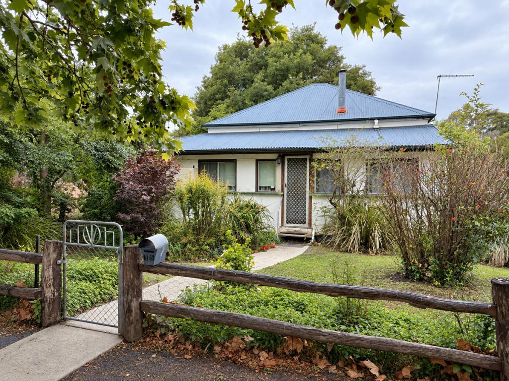 35 Herbert St, Allora, QLD 4362