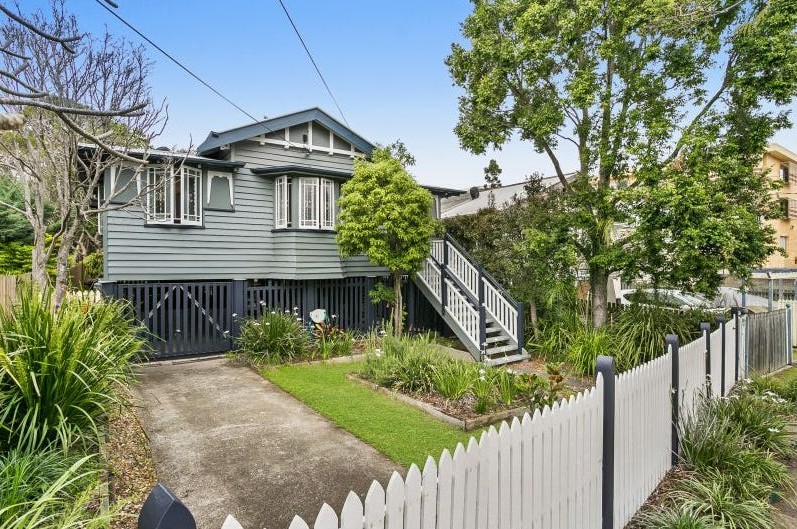 28 Newdegate St, Greenslopes, QLD 4120