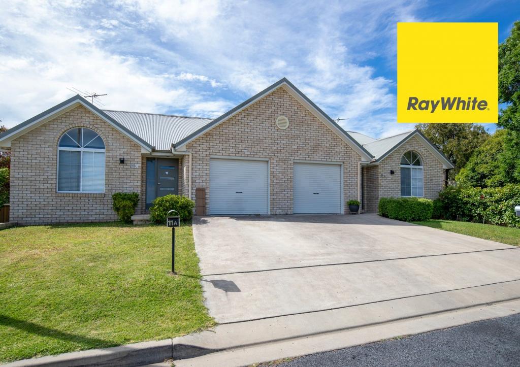 11a Cloonan Tce, Inverell, NSW 2360