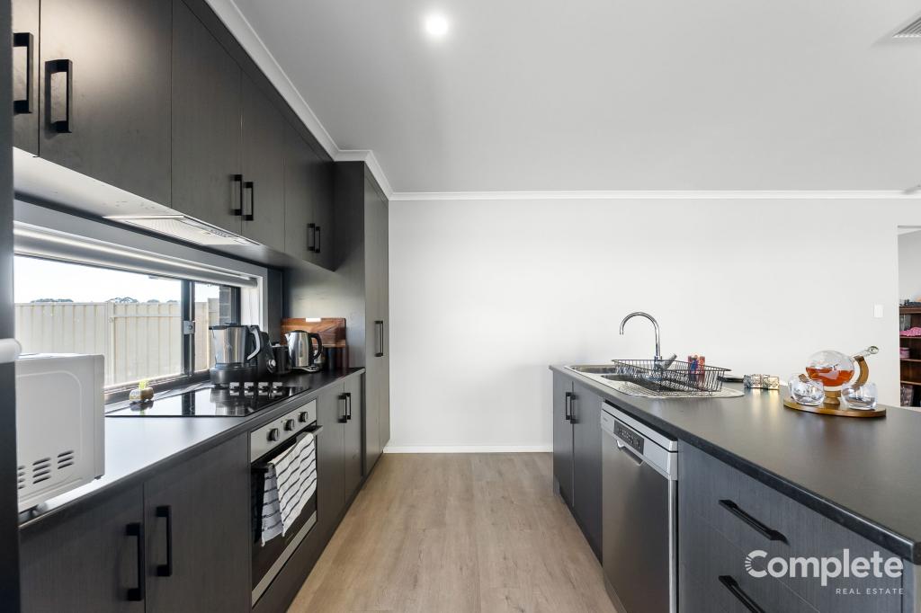 5 Bluegum Ct, Worrolong, SA 5291